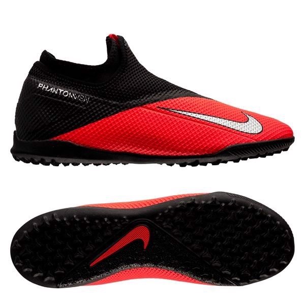 Giày đá bóng Nike Phantom VSN phiên bản sân cỏ nhân tạo cũng có các vân nổi trên bề mặt