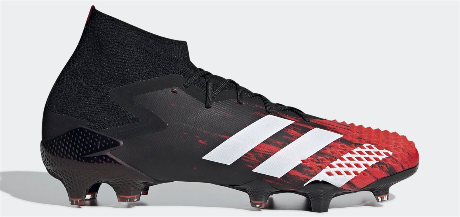 Adidas Predator 20.1 là phiên bản có dây của dòng giày kiểm soát bóng Adidas Predator