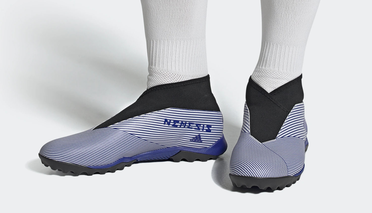 Phiên bản giày sân cỏ nhân tạo Adidas Nemeziz 19.3 TF Laceless không dây