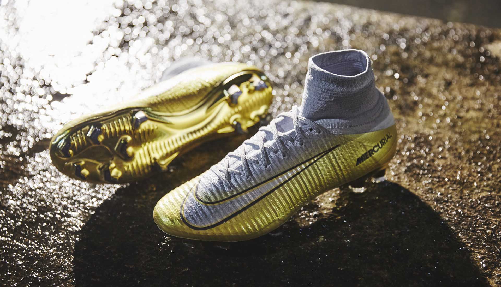 Mẫu giày đá bóng Nike cao cổ Superfly V kỷ niệm danh hiệu quả bóng vàng 2017 của Ronaldo