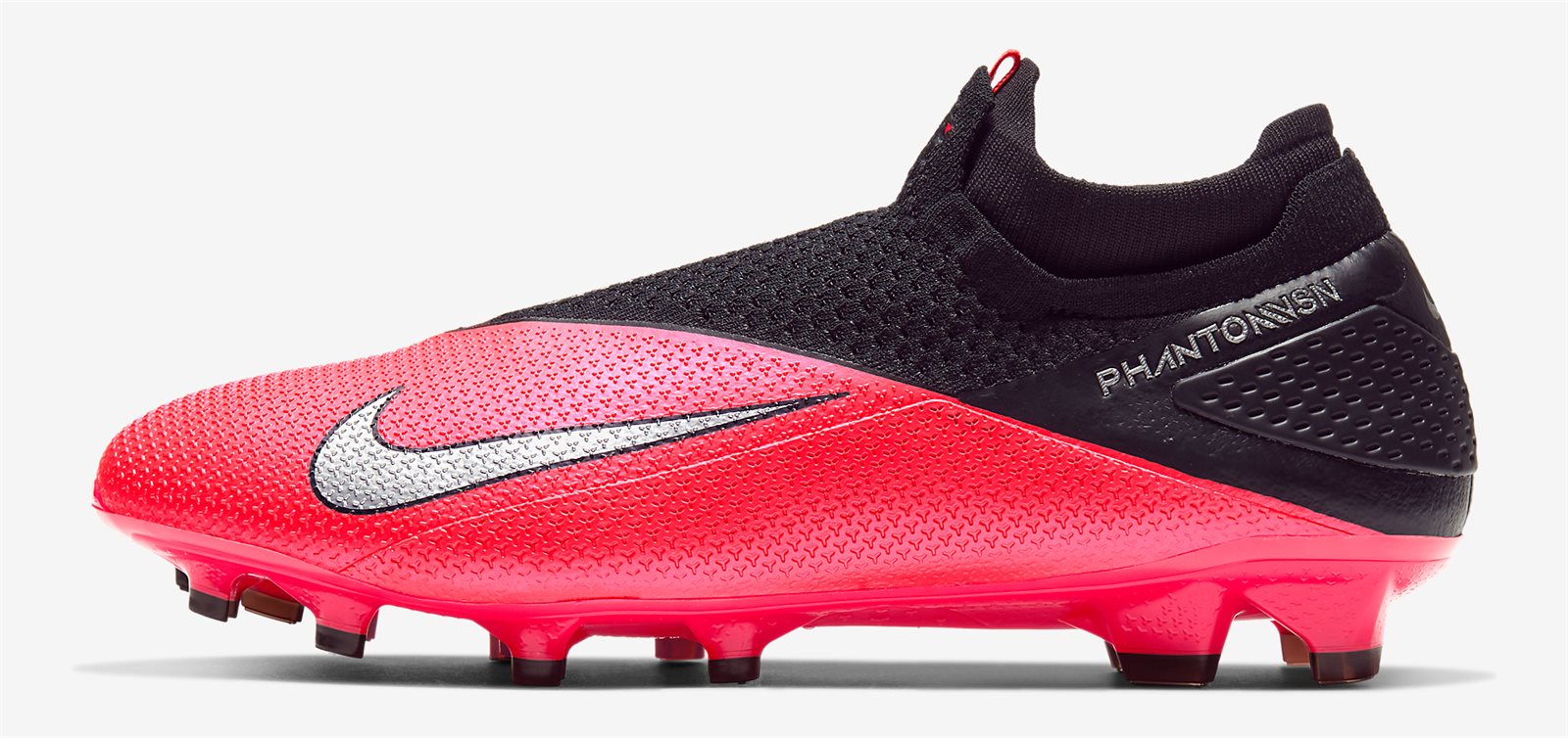 Tiền vệ ngôi sao Kevin De Bruyne sử dụng dòng giày kiểm soát bóng của Nike là Phantom VSN 2
