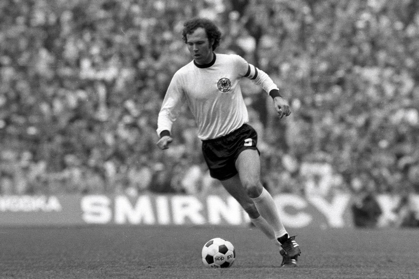 Franz Beckenbauer là huyền thoại bóng đá của đội tuyển quốc gia Đức